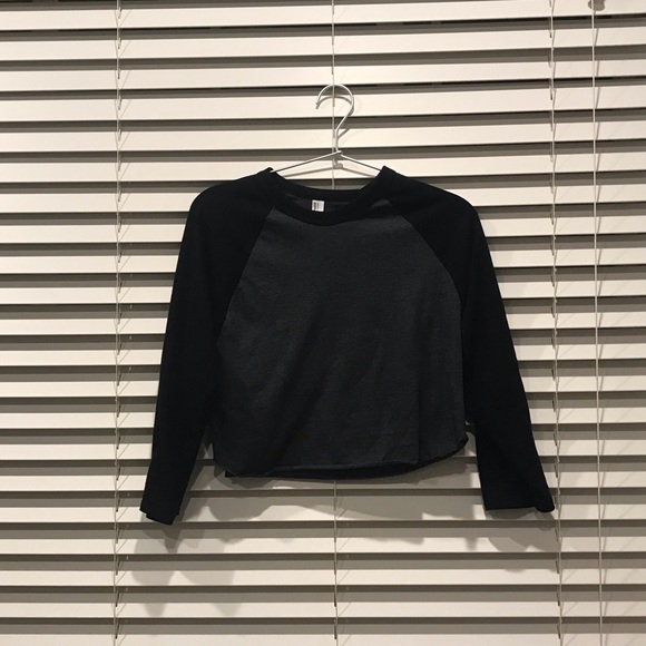 American Apparel Tops - American apparel cropped raglan top